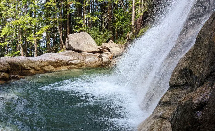 Which Shannon Falls Hike Is For You?